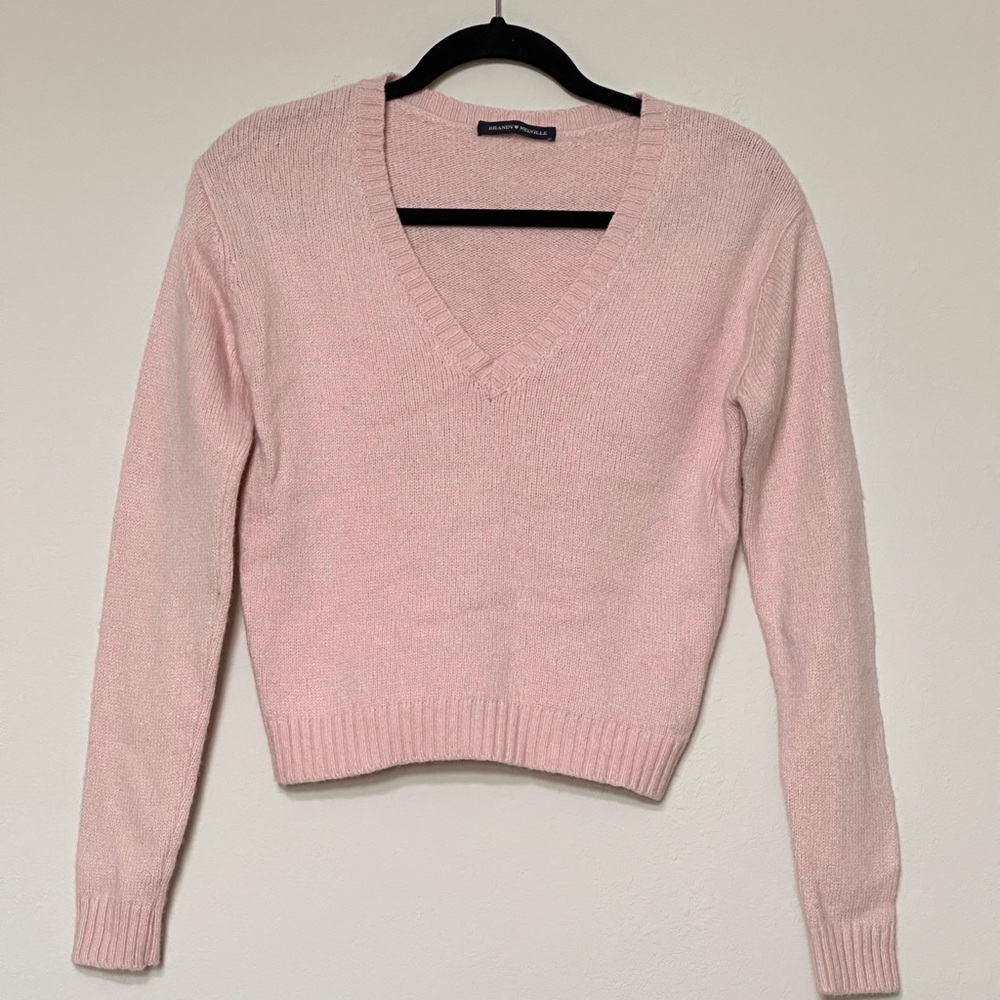 Brandy Melville‎ Soft Pink V-Neck Sweater